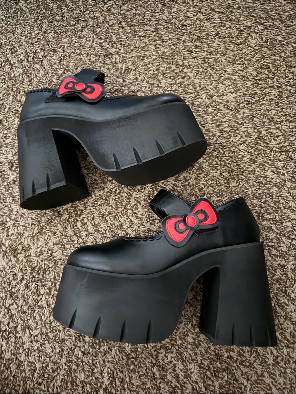 Dolls Kill x Hello Kitty Platform Mary Janes Size 7M NWOB/Like New